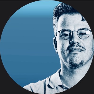 Portrait of Jerre Maas, product owner of EchoSphere